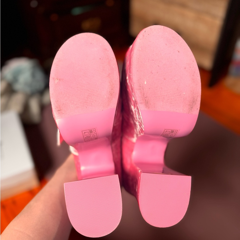 YRU Pink Velvet Platform Shoes - Picture 6 of 10